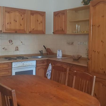 Apartman Namesti 2 ฮอร์นีบลาทนา ภายนอก รูปภาพ
